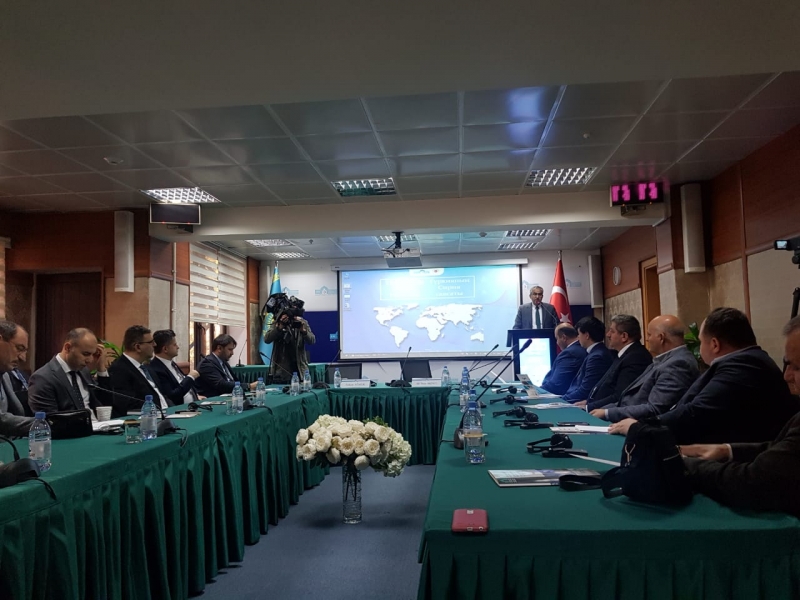 “Türkiye’nin Suriye Politikası” konulu panel Almatı’da düzenlendi