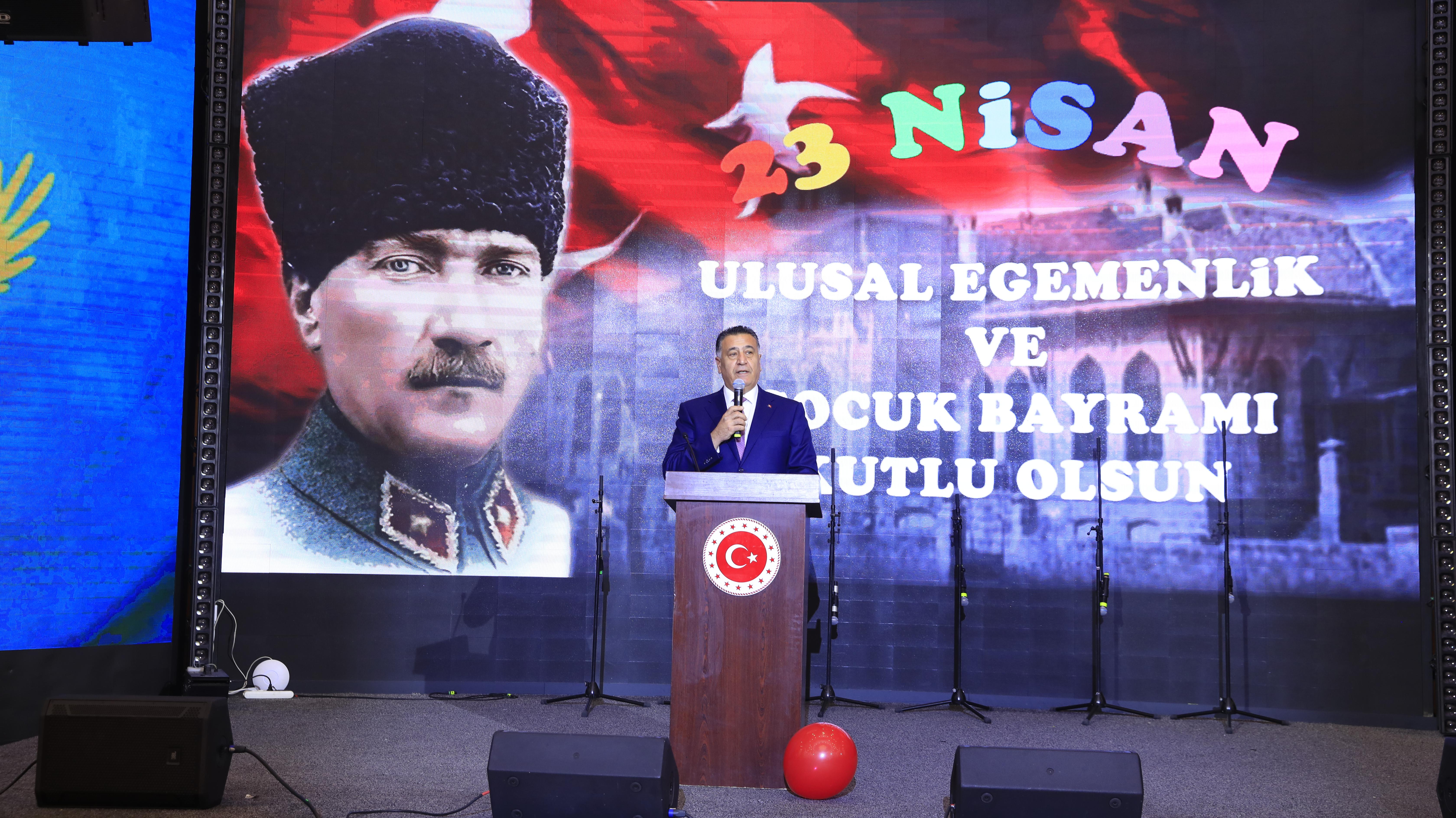 Almatı'da 23 Nisan coşkusu